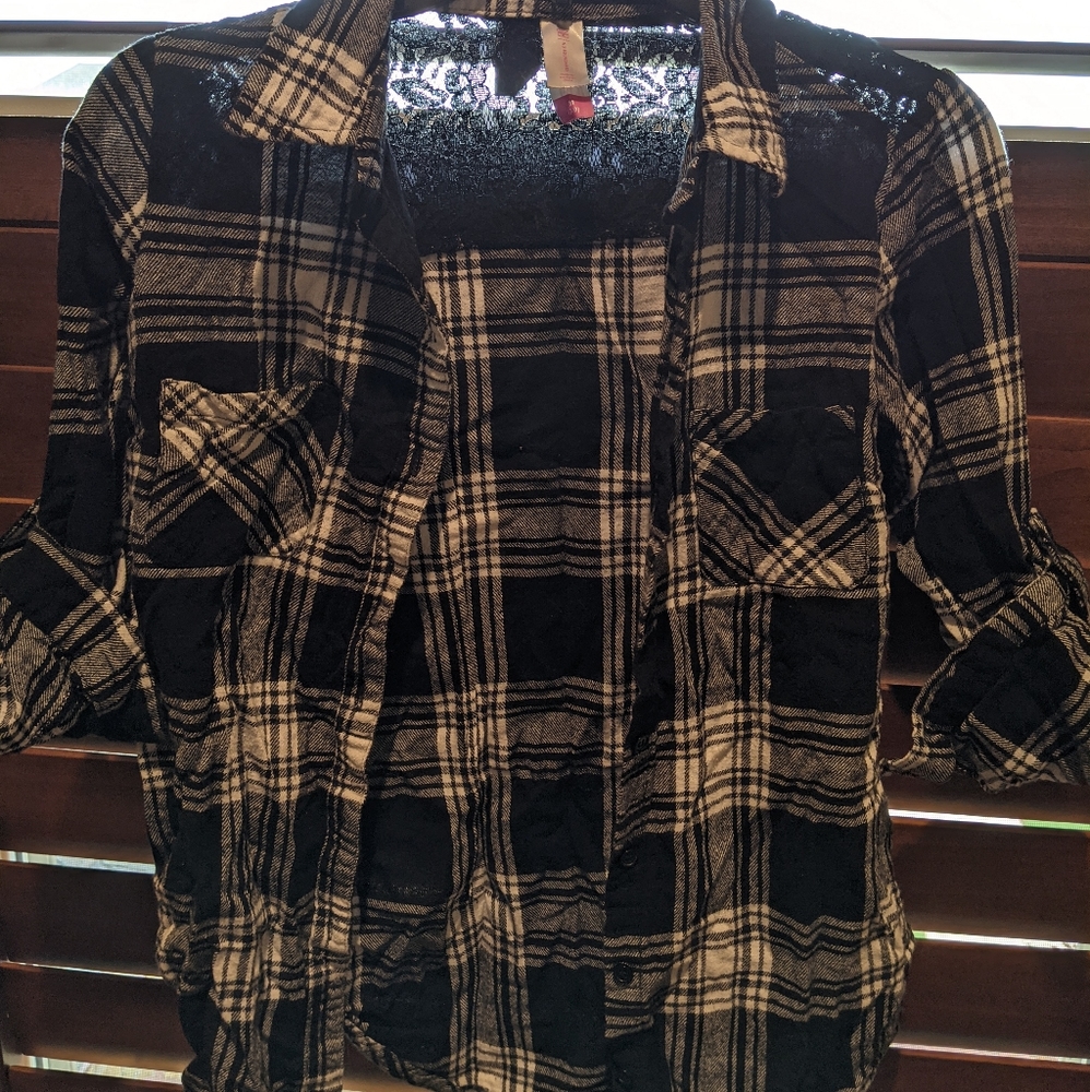 No Boundaries Plaid Top